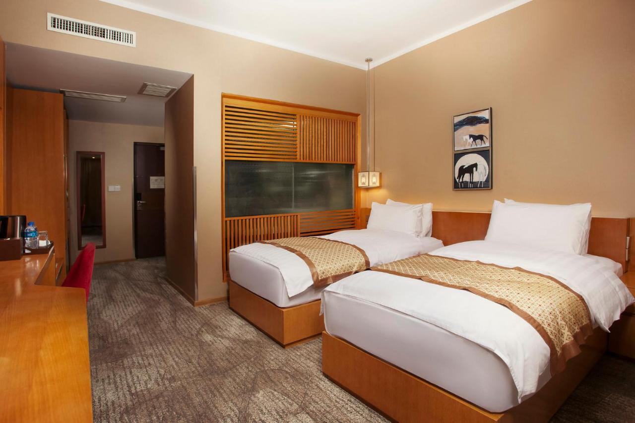 Ramada Ulaanbaatar City Center Eksteriør billede
