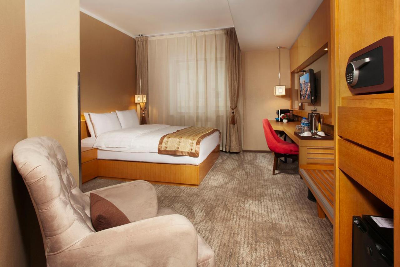 Ramada Ulaanbaatar City Center Eksteriør billede