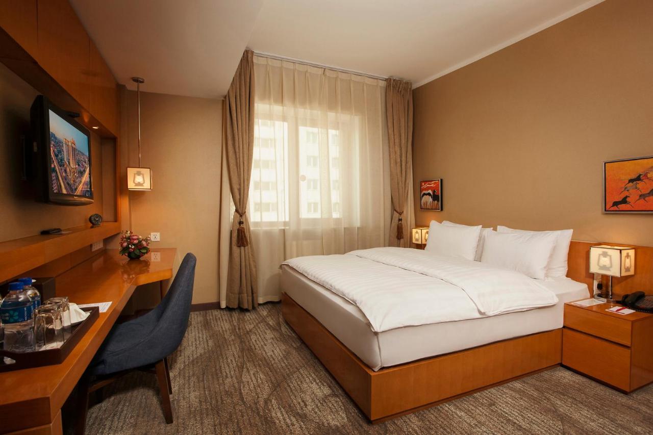 Ramada Ulaanbaatar City Center Eksteriør billede