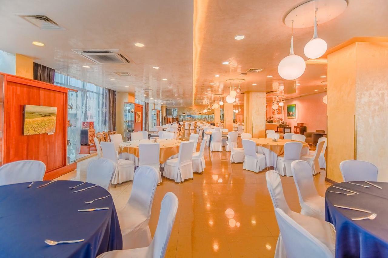 Ramada Ulaanbaatar City Center Eksteriør billede